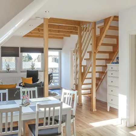 2 Bedroom Awesome In Apartment *