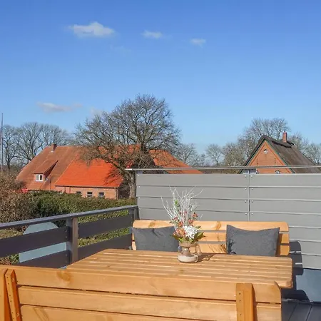 2 Bedroom Awesome In アパート Loxstedt