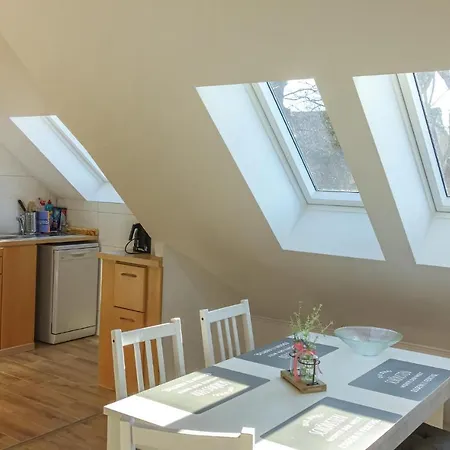 2 Bedroom Awesome In Apartamento Loxstedt