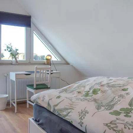 アパート 2 Bedroom Awesome In