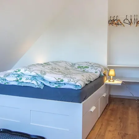 Apartamento 2 Bedroom Awesome In *