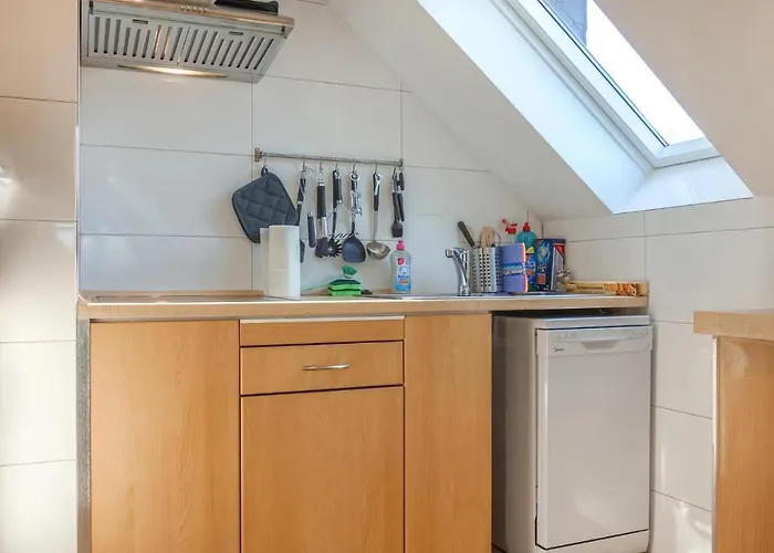 2 Bedroom Awesome In *
